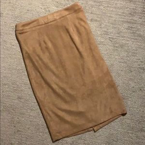 Lulu’s suede tan midi pencil skirt
